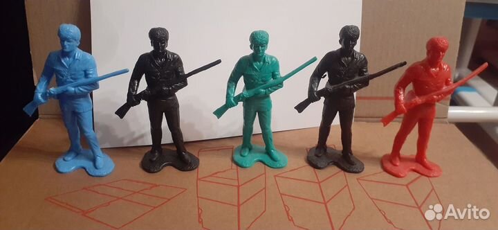 Оригинальные солдатики хзи, меньше дзи на 1см