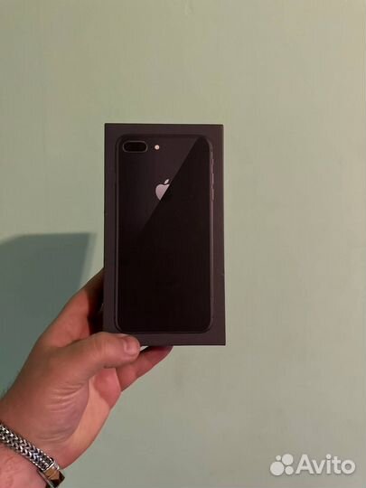 iPhone 8 Plus, 64 ГБ
