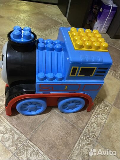 Паровозик томас конструктор