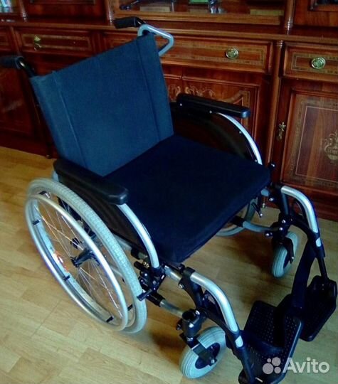 Инвалидная коляска
