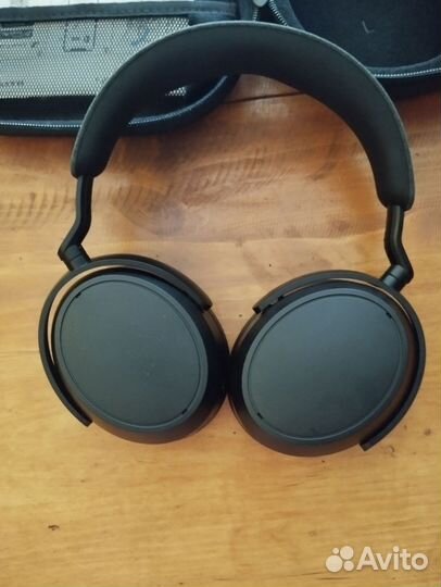 Беспроводные наушники Sennheiser Momentum 4