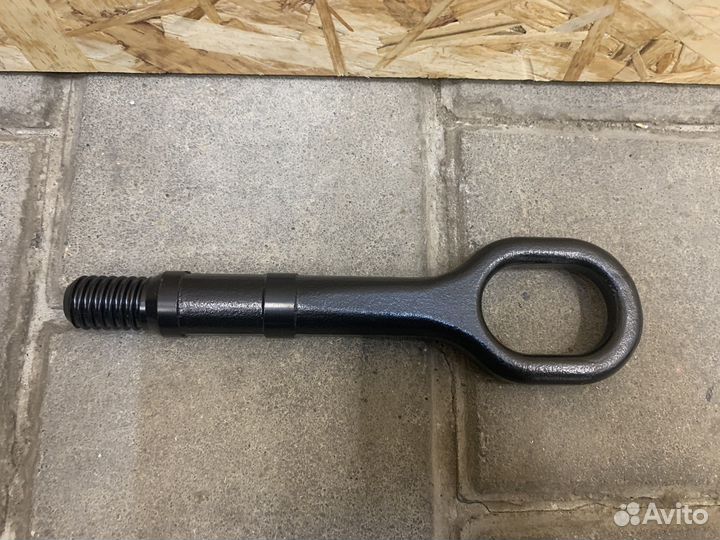 Крюк буксировочный Фольксваген Пассат Б6