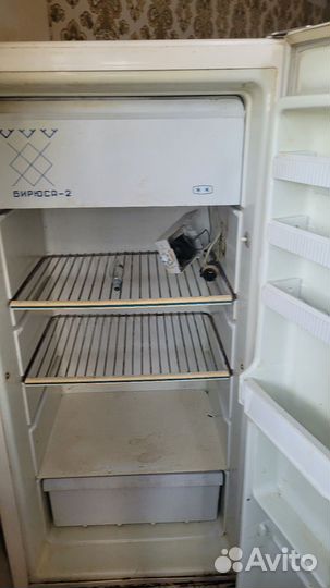 Холодильник бу 2 шт