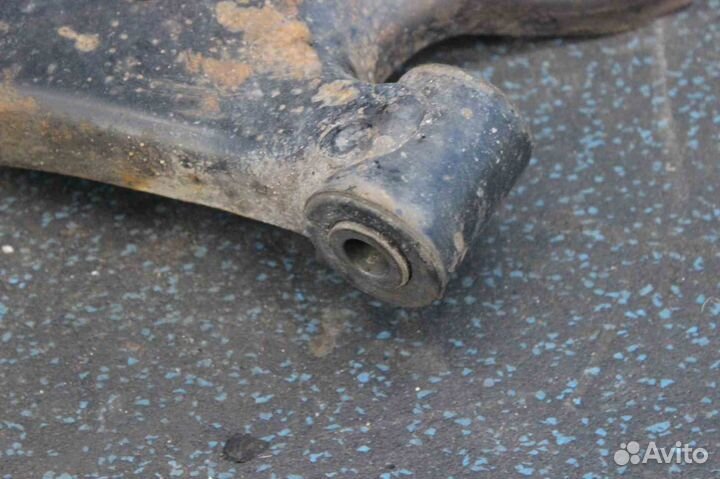 Рычаг Chevrolet Captiva (Шевроле Каптива) C100 968