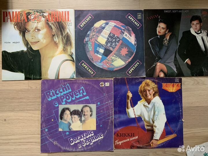 Грампластинки в ассортименте