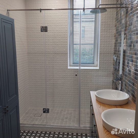 Стеклянная душевая