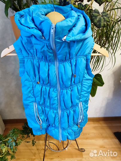 Куртки, плащи, пиджаки