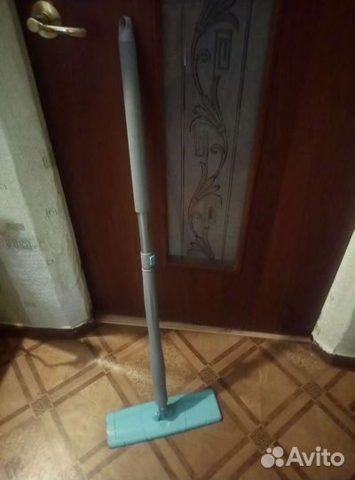 Швабра Hausmann с отжимом на ручке