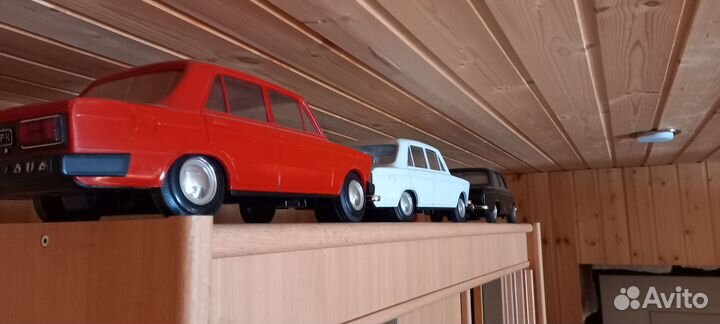 Модель автомобиля жигули 2103