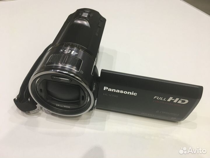 Цифровая видеокамера Panasonic HC-V700