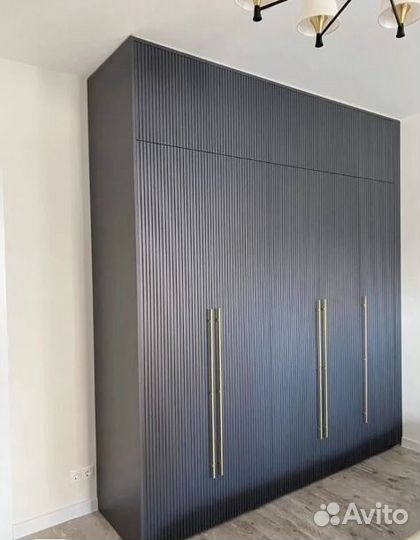 Шкаф на заказ прованс