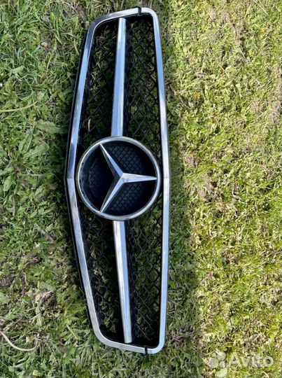 Решетка радиатора w204 рестайлинг