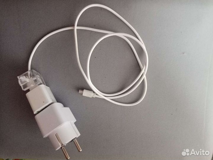 Зарядка/блок питания