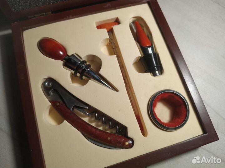 Подарочный винный набор деревянной коробке Сомелье