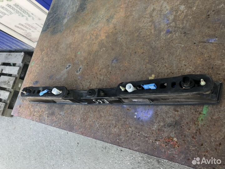 Фонари на крышку багажника BMW 7 Е65