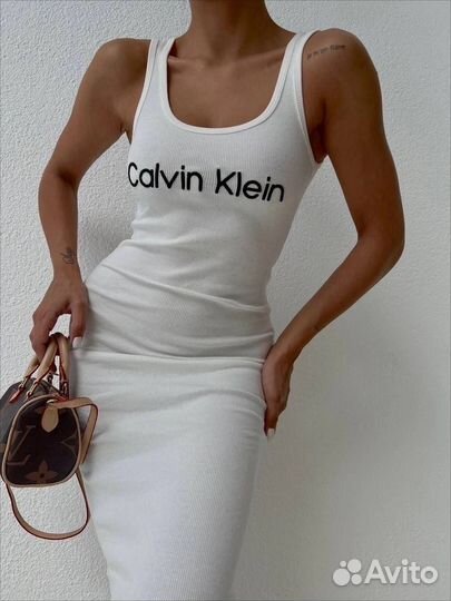 Calvin klein платье