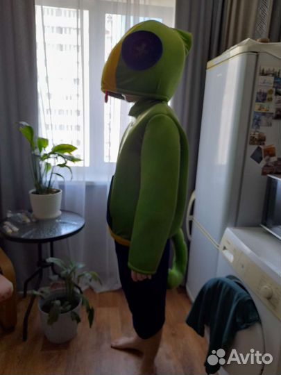 Кос юм для аниматора Леон