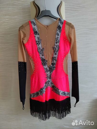 Костюм для фигурного катания