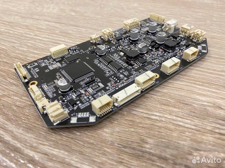 Материнская плата Essential Mop