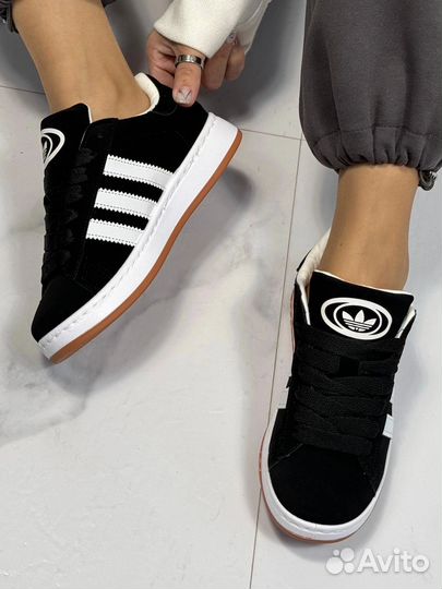 Кроссовки adidas кампус