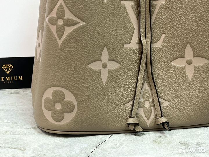 Сумка Louis Vuitton NeoNoe Monogram