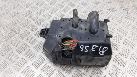 Блок предохранителей ford mondeo 3 (9SE18M101)