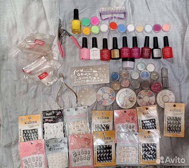 Лак для ногтей пакетом