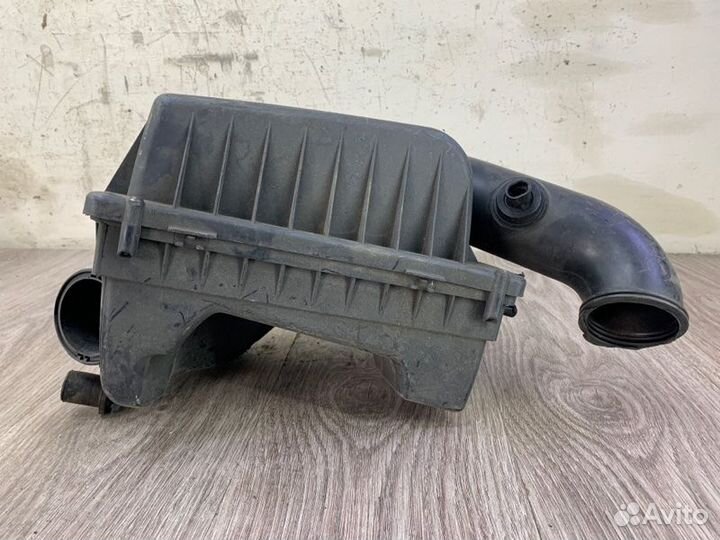 Корпус воздушного фильтра Opel Astra H 2004-2015