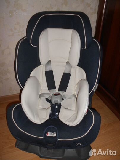 Детское автокресло Carmate Zutto 3 Style