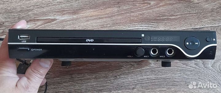 DVD плеер supra