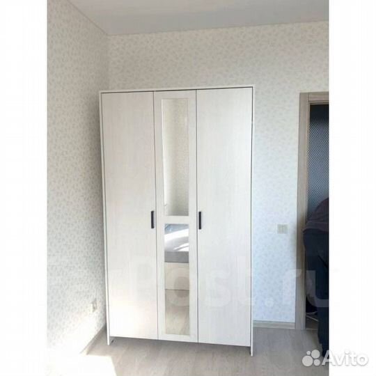 Шкаф 3-х дверный