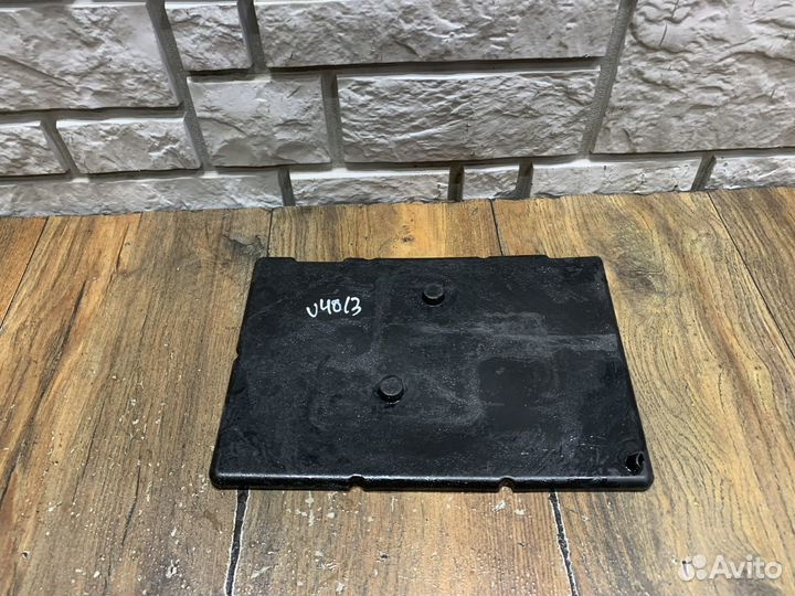 Toyota Camry V40 Крепление акб