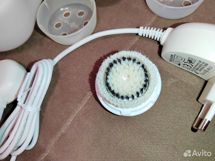 Прибор для очищения лица clarisonic MIA 2