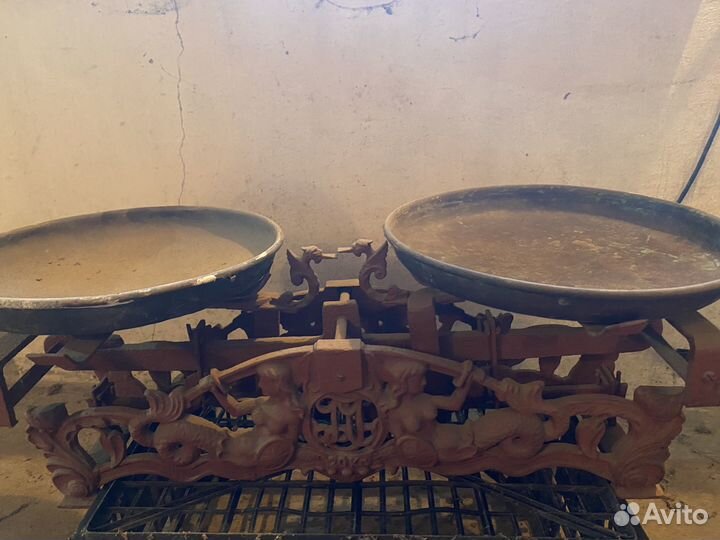 Весы старинные