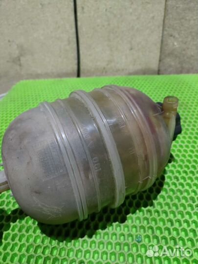 Расширительный бачок Peugeot 206