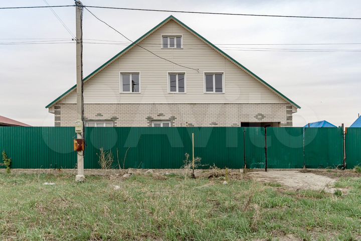 Дом 196,7 м² на участке 13,5 сот.