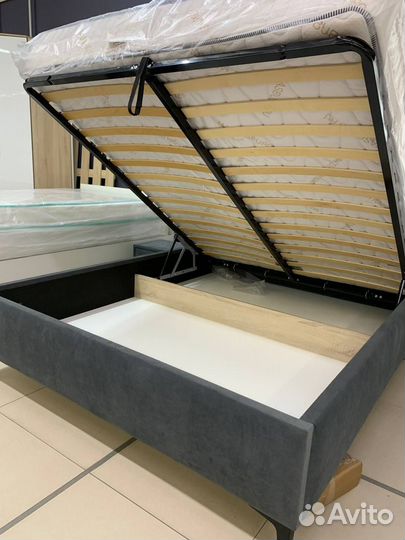 Кровать 