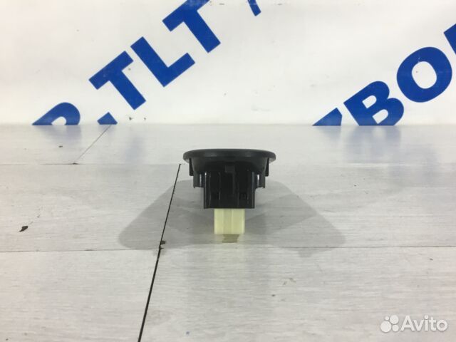 Кнопка стеклоподъемника передняя renault duster ре