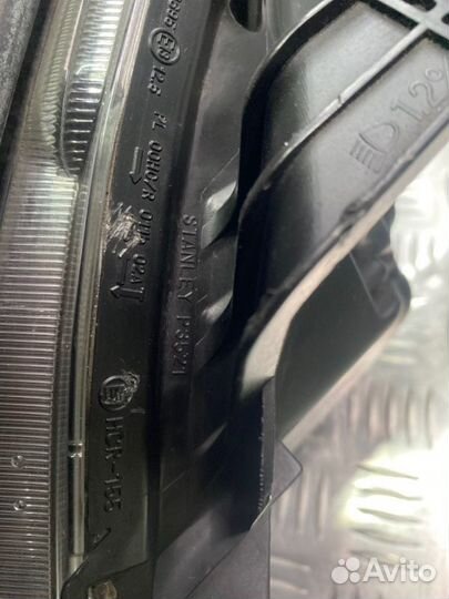 Фара галогеновая передняя правая Mitsubishi Lanser