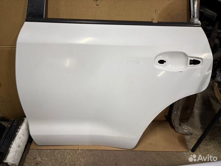 Дверь задняя левая Toyota Land Cruiser 200 2010