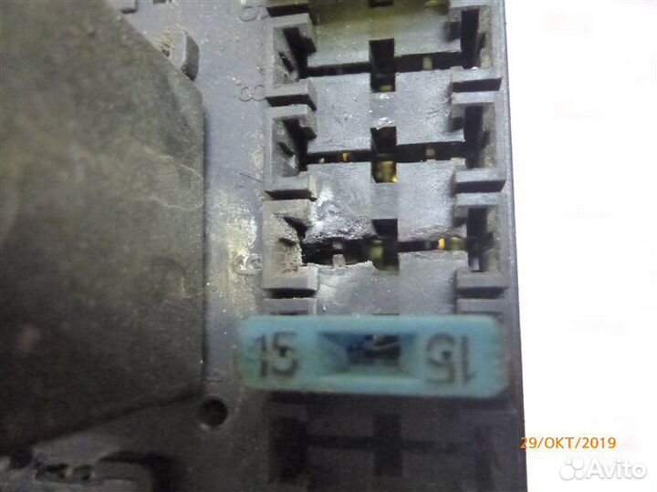 Блок предохранителей Volkswagen Passat B3 2E 1991