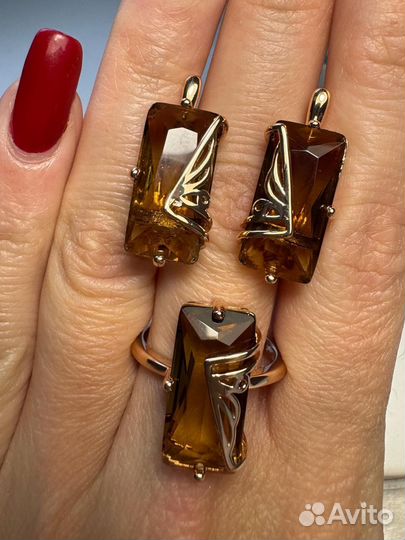 Золотой Комплект с Топазом 18 размер