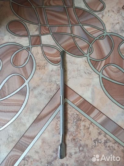 Кусачки для ногтей и пушер