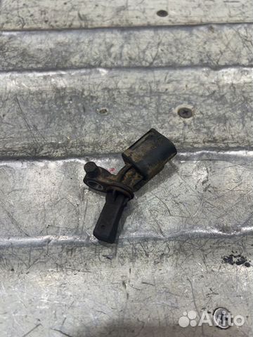 Датчик abs задний правый Volkswagen Polo 5 CFN 1