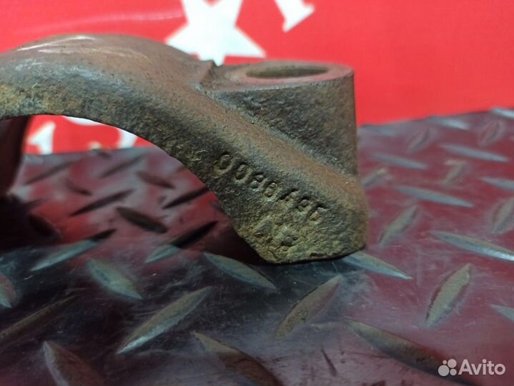 Кронштейн заднего стабилизатора