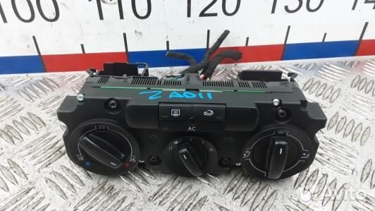 Блок управления печки и климат-контроля volkswagen