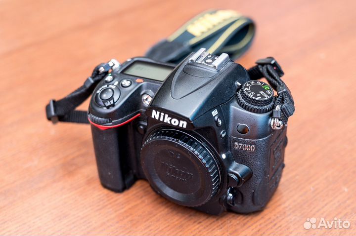 Nikon D7000 body / kit Nikkor 35mm f1.8G
