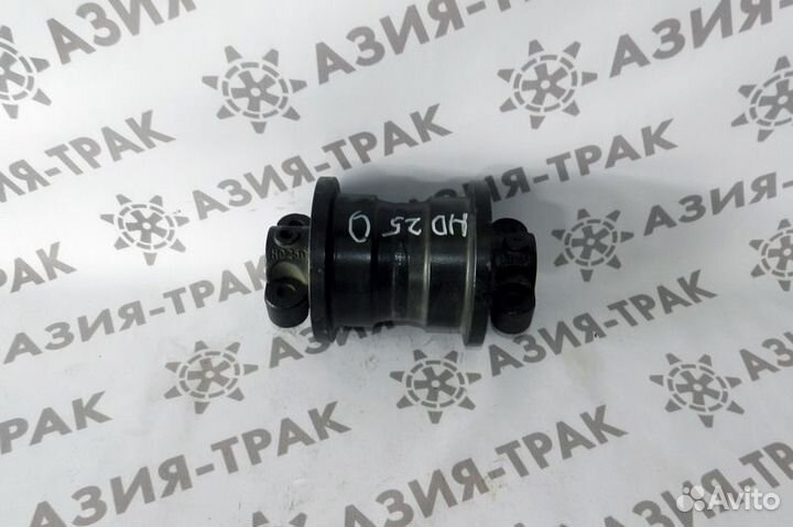 Опорный каток на Kato HD250