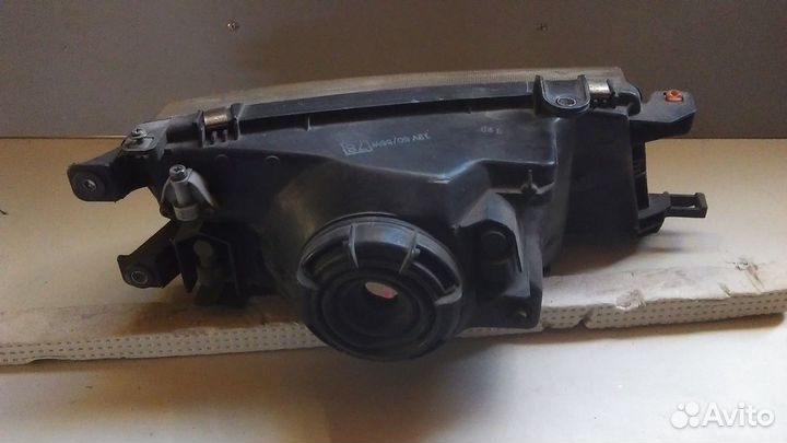 Фара левая Toyota Carina 92-96 г