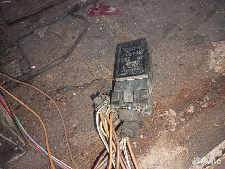 Реле подогрева сидения Transporter T4 caravelle